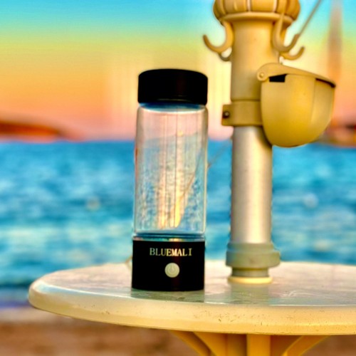 Hydrogen water bottle - water,